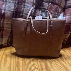 Shoulder bag use a few times